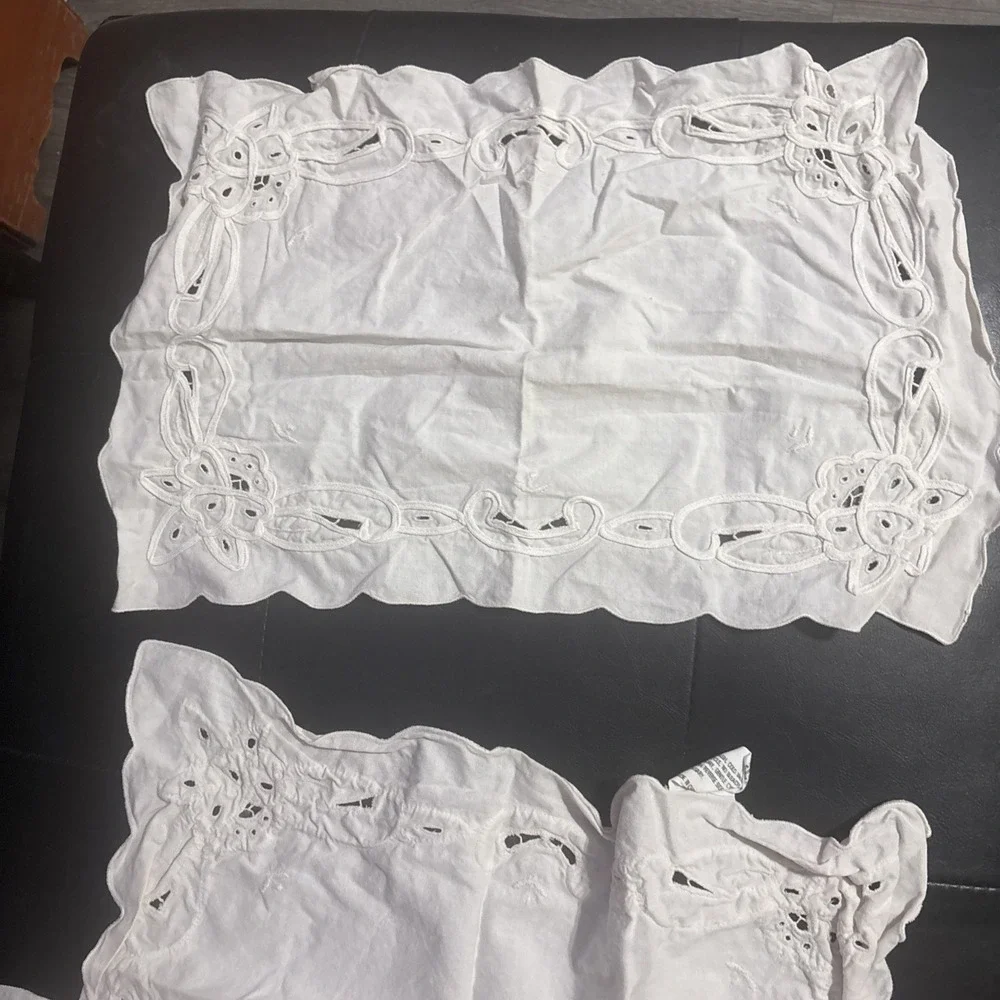 Vtg 4 Kitchen Table Placemats White Floral Cutwork 14x20